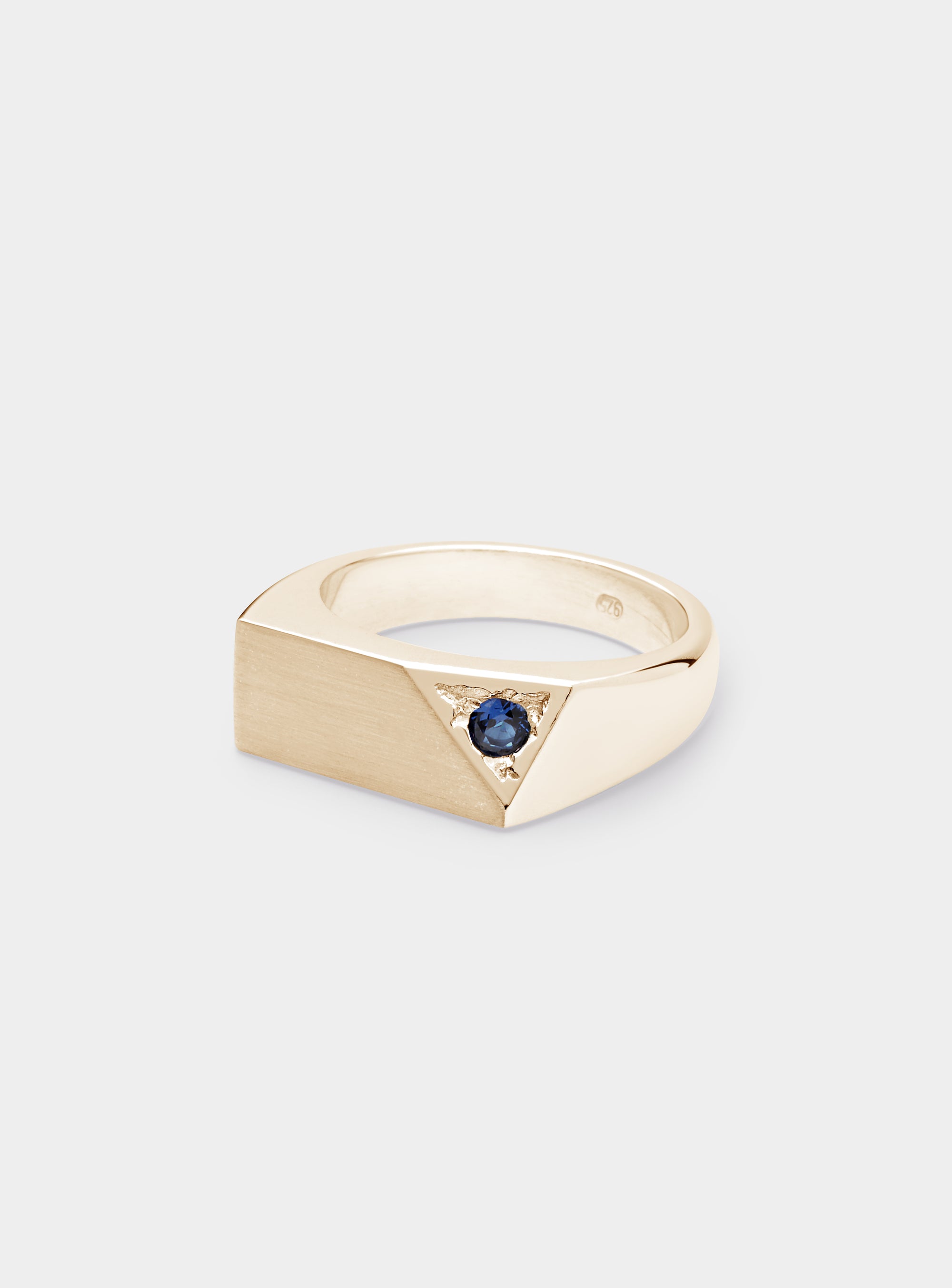 AXIAL SIGNET GOLD