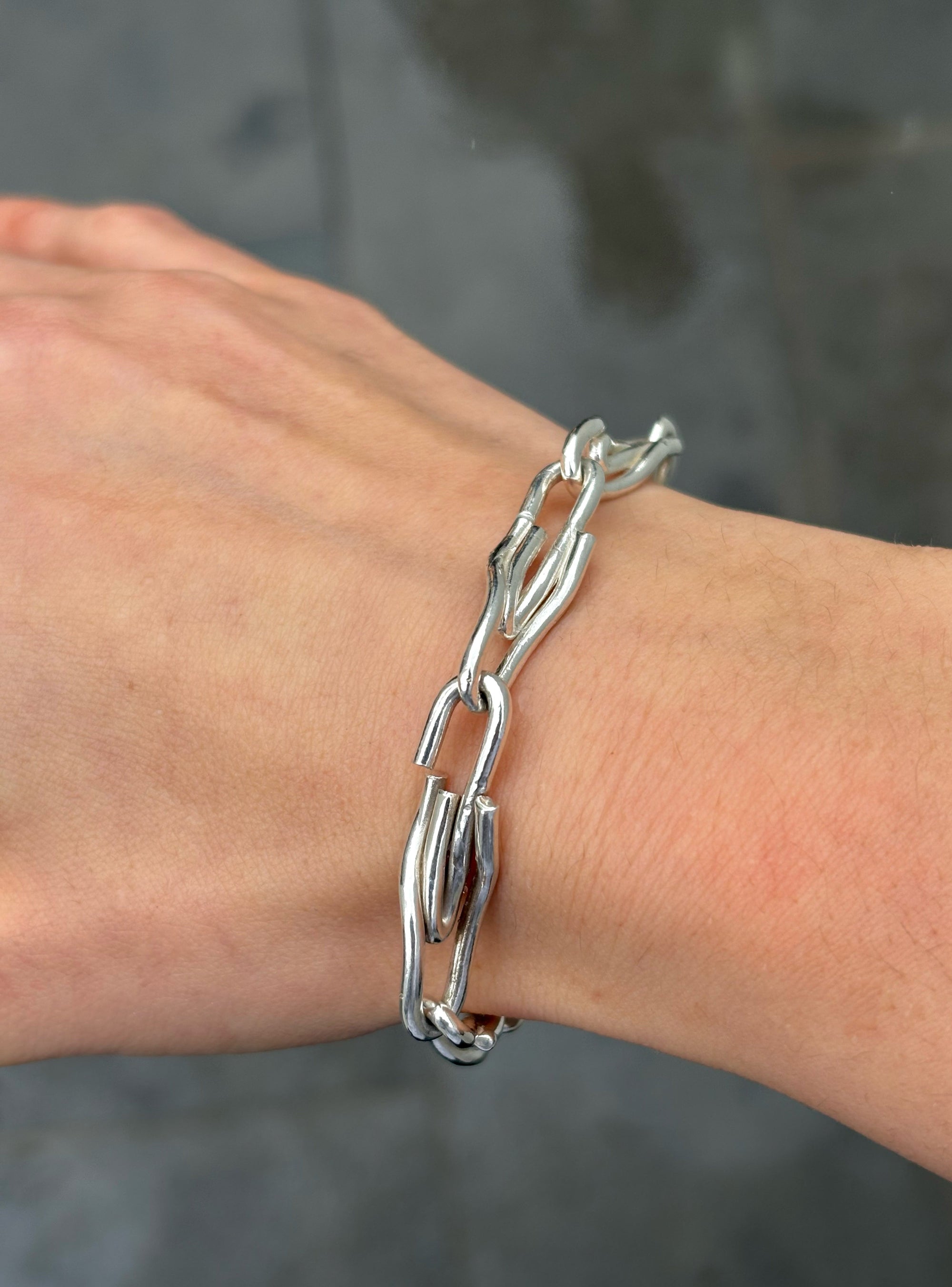 THICK PAPER CLIP BRACELET