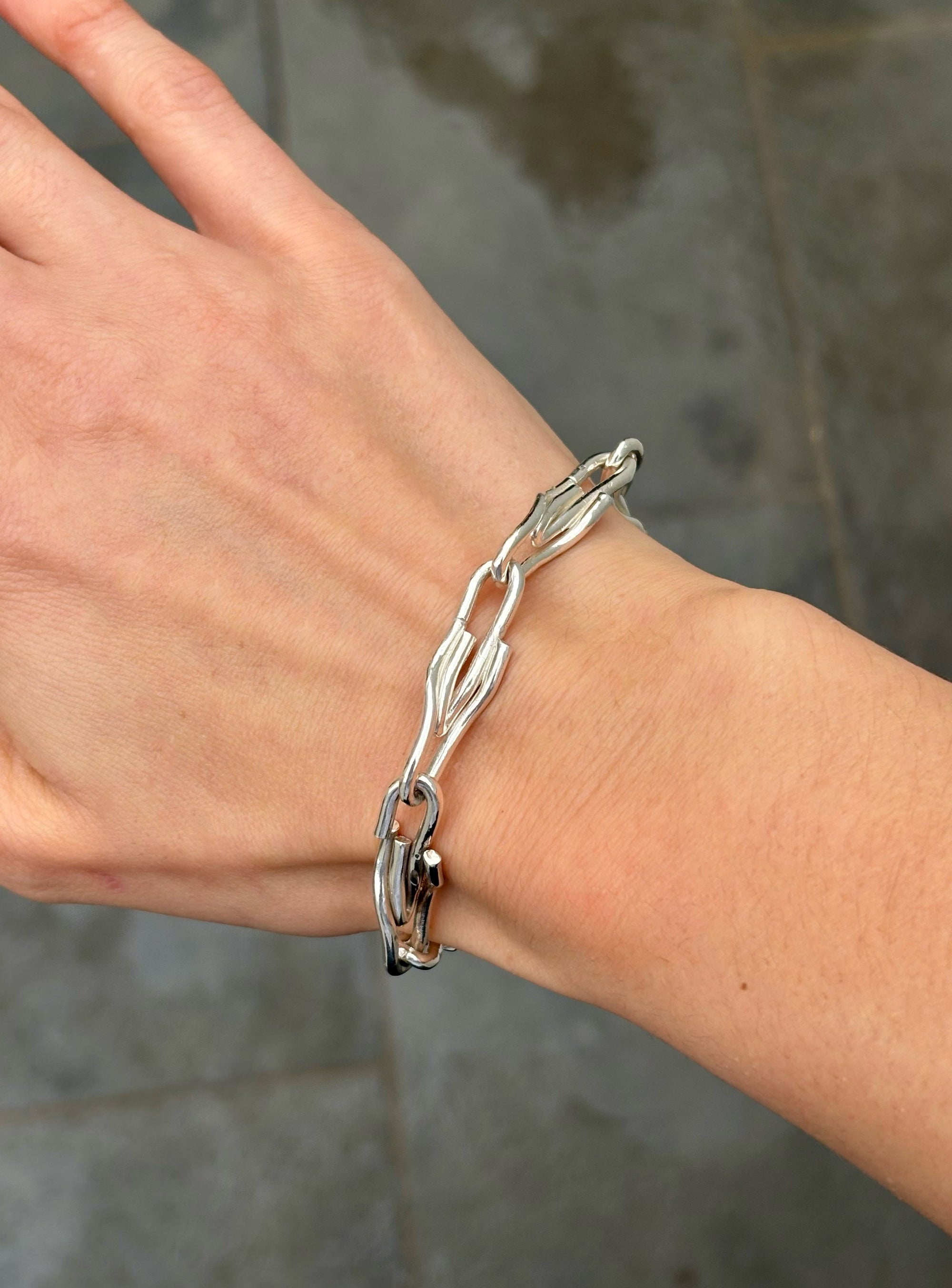 THICK PAPER CLIP BRACELET