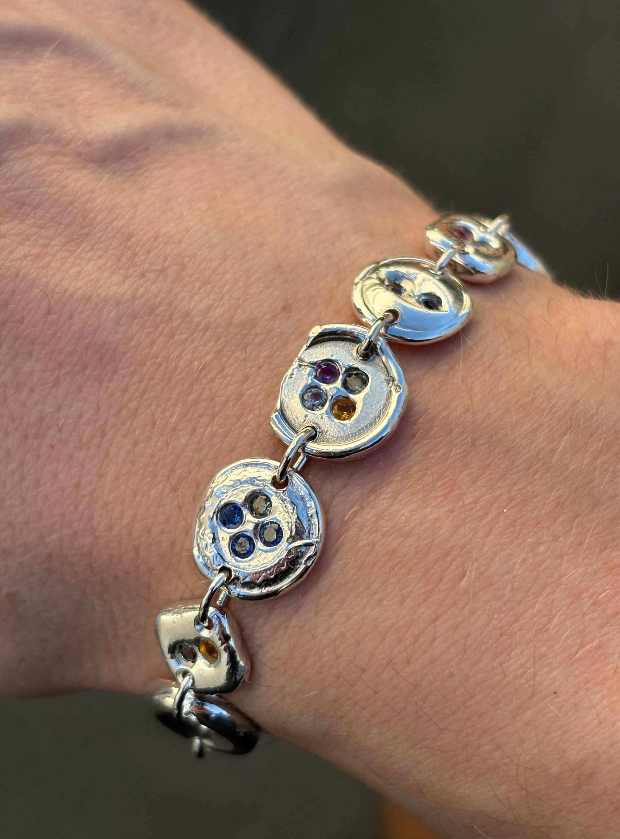 BUTTON BRACELET