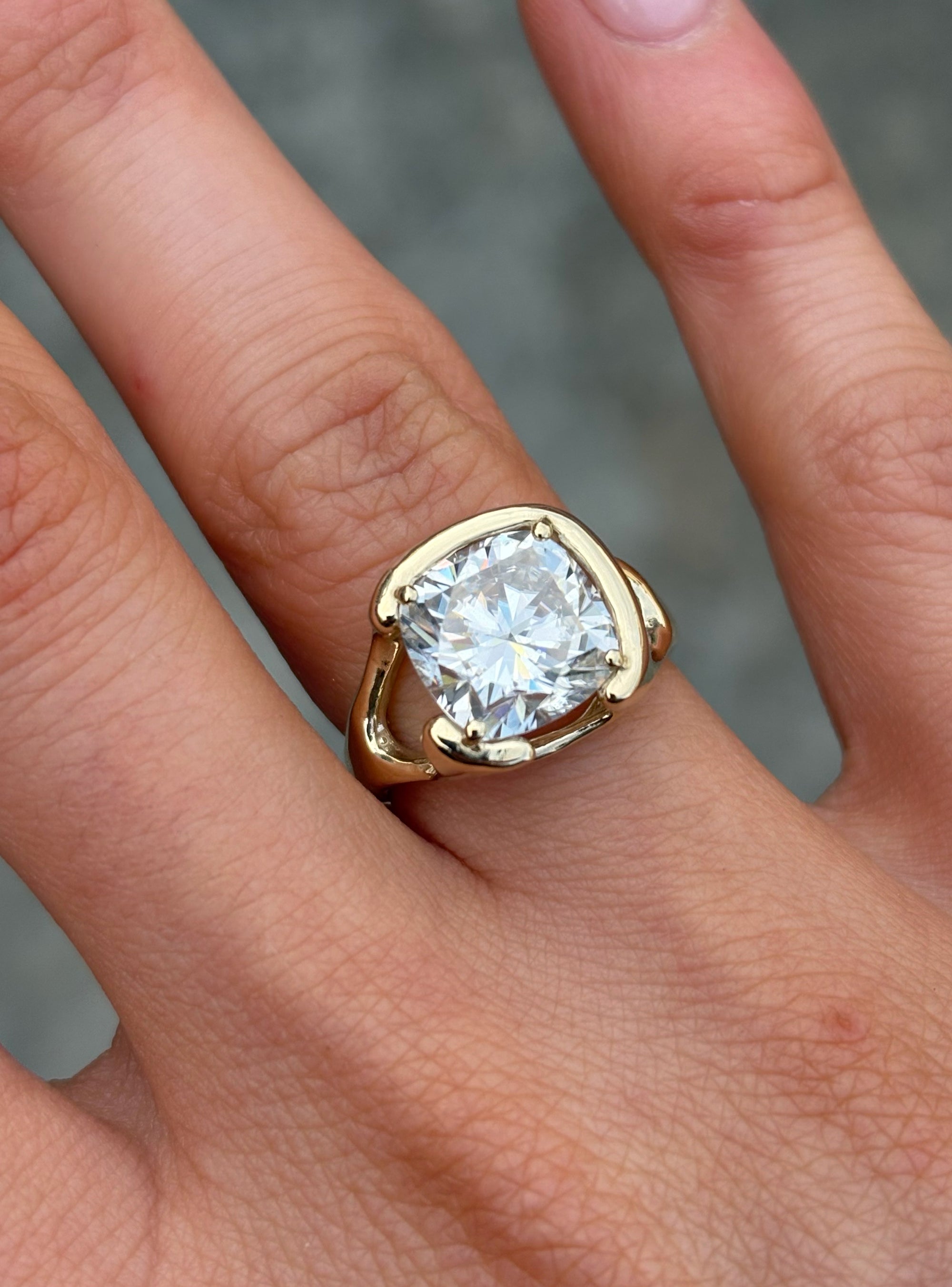 OPEN AIR RING