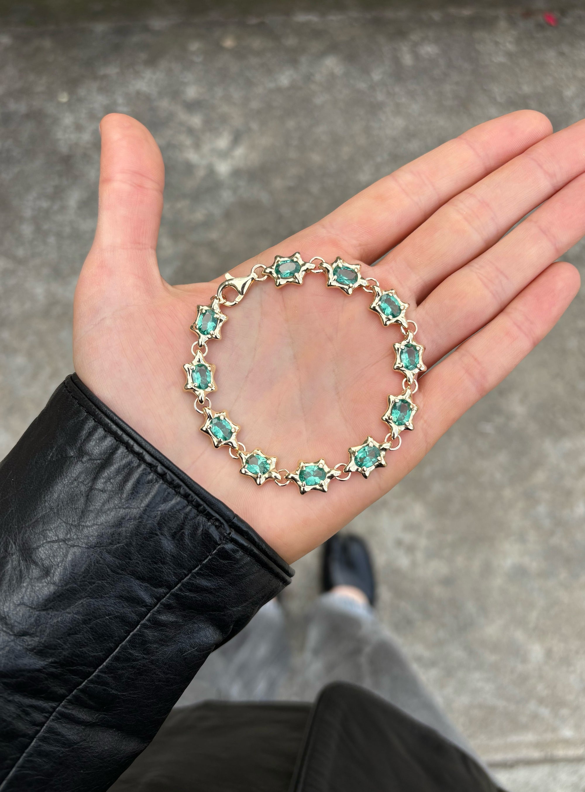 6 POINT GEM BRACELET GOLD