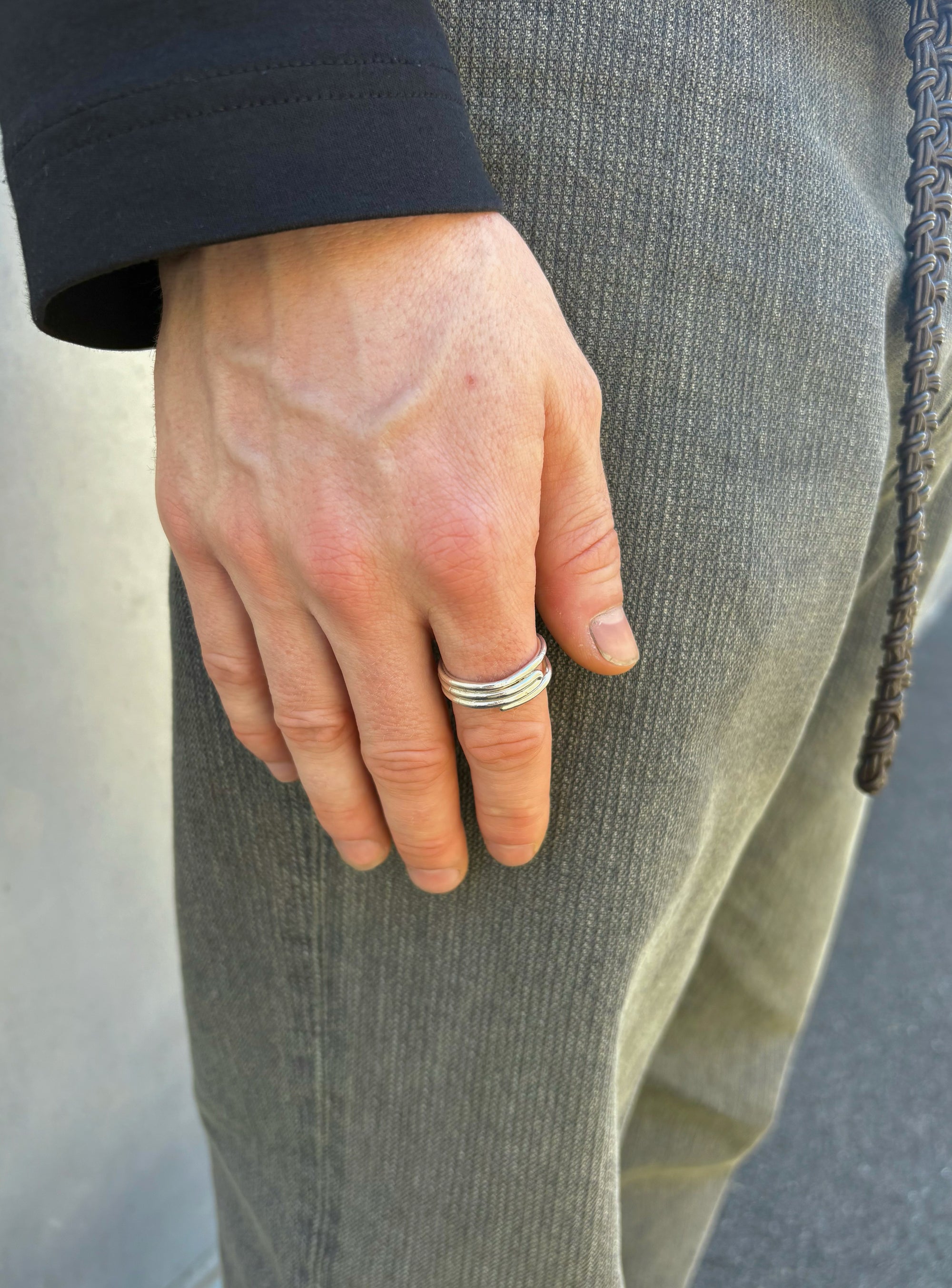 PAPER CLIP RING