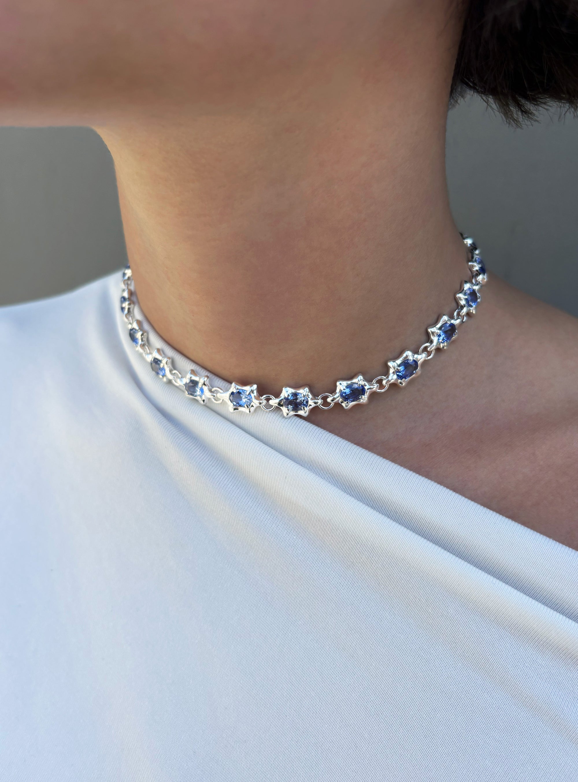 6 POINT GEM CHOKER