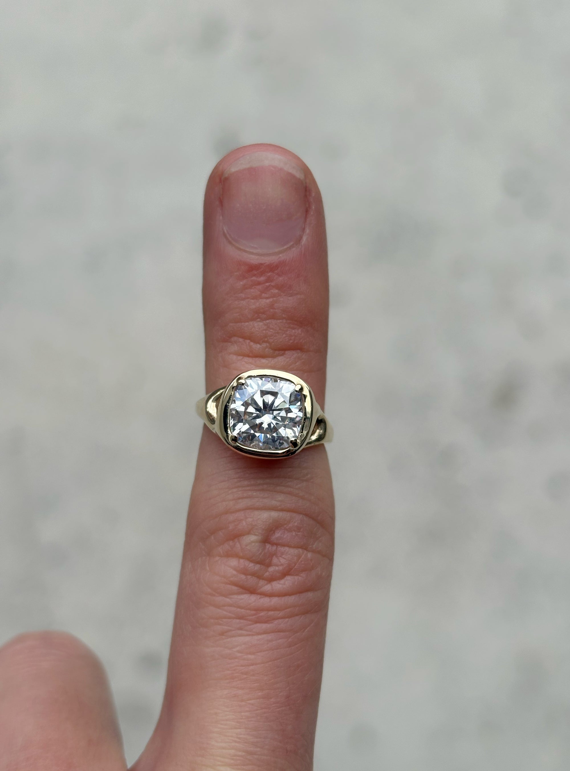 OPEN AIR CUSHION RING