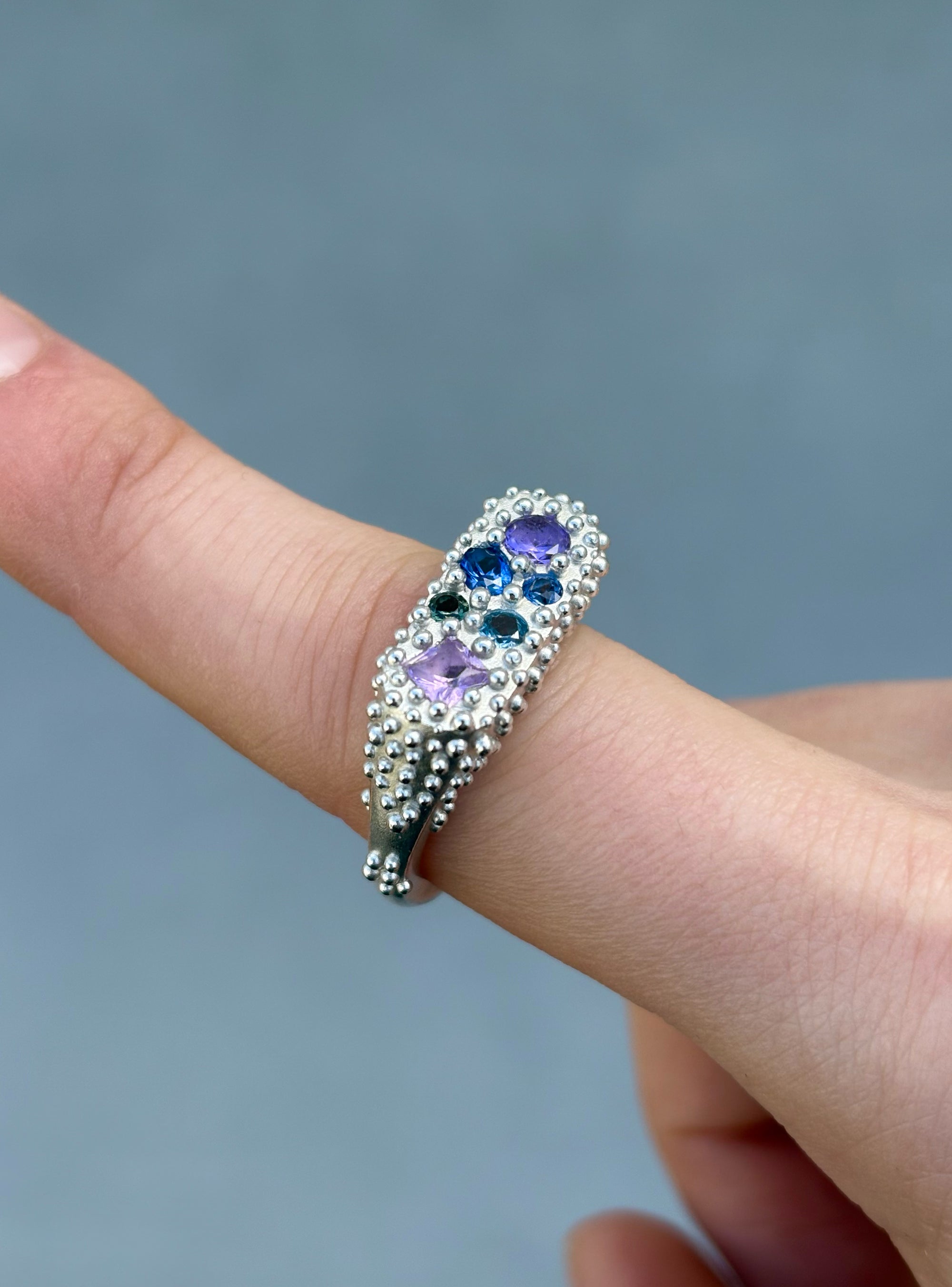 ASSORTED OVAL RING