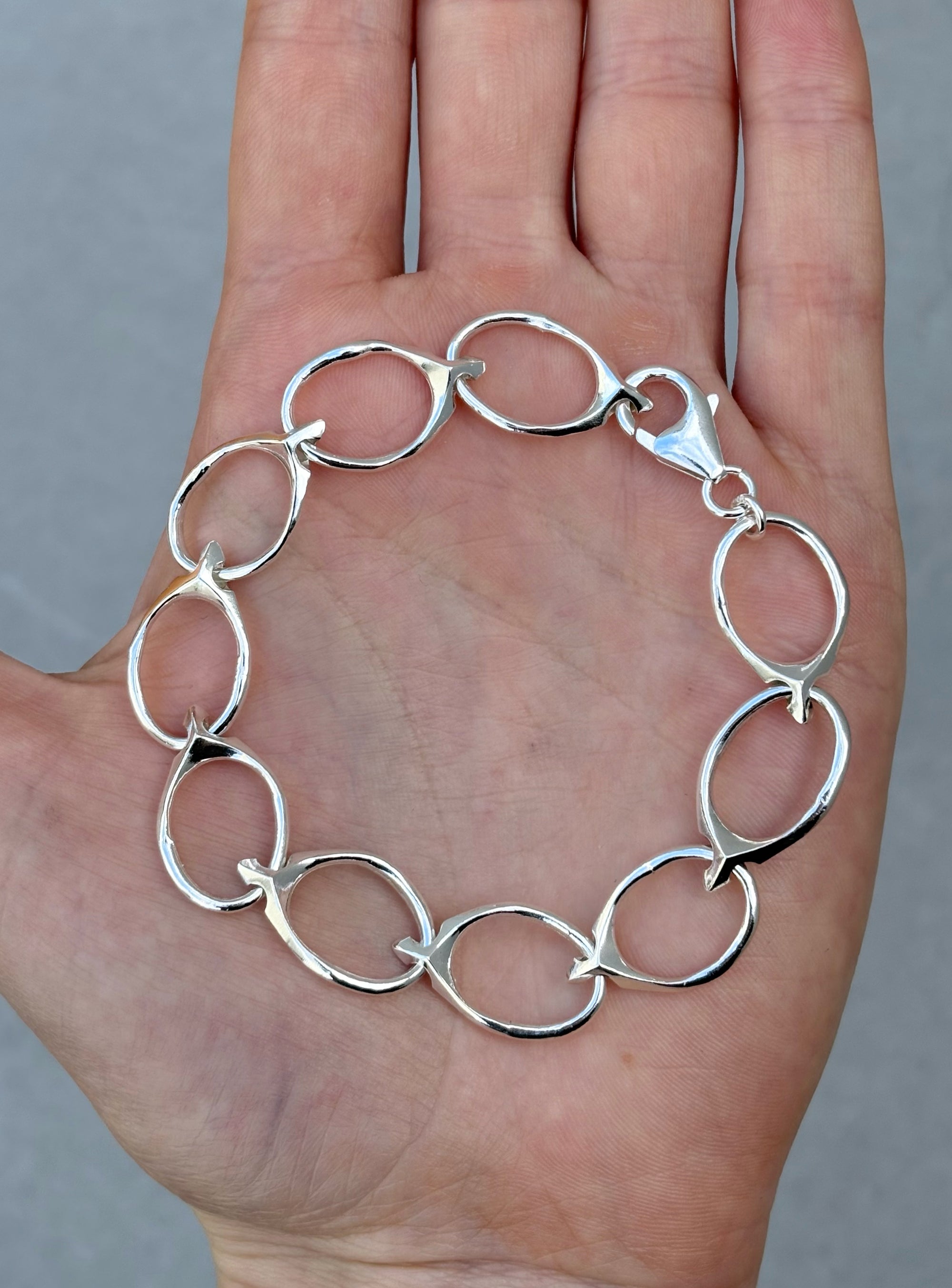 INFINITY LINK BRACELET