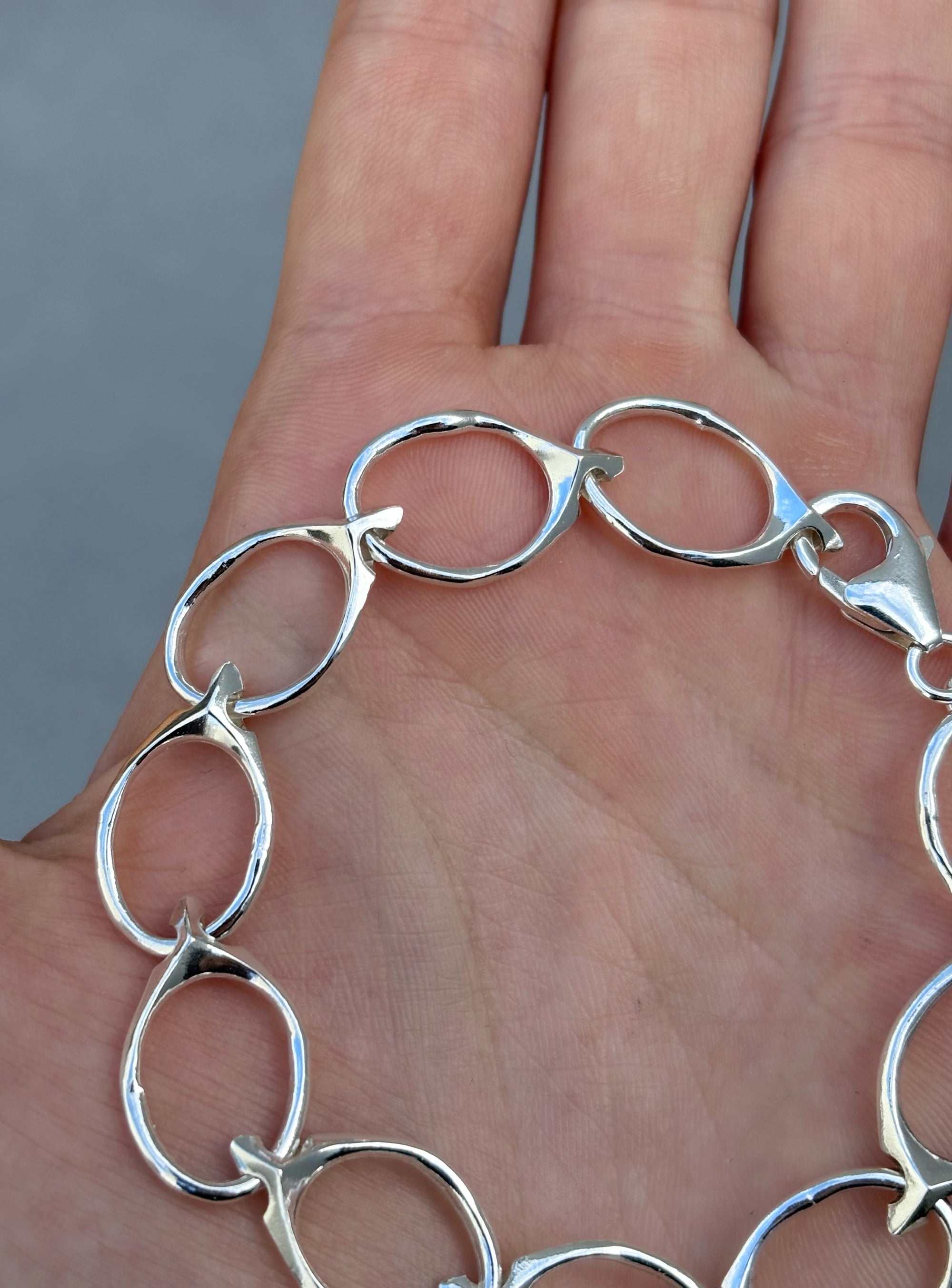INFINITY LINK BRACELET