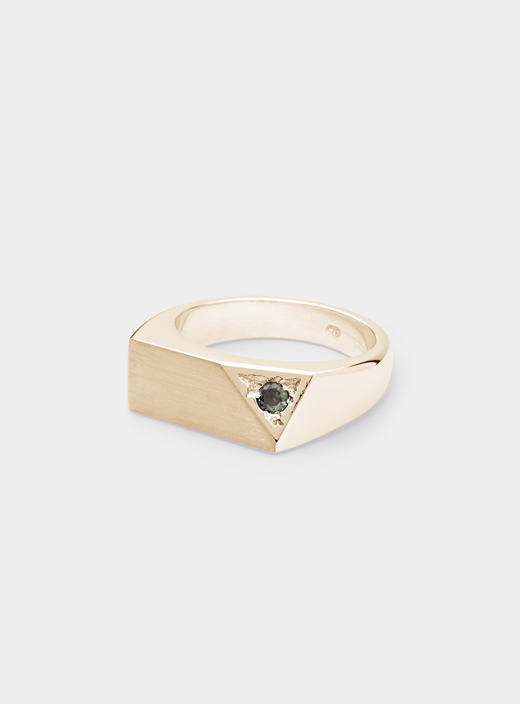 AXIAL SIGNET GOLD