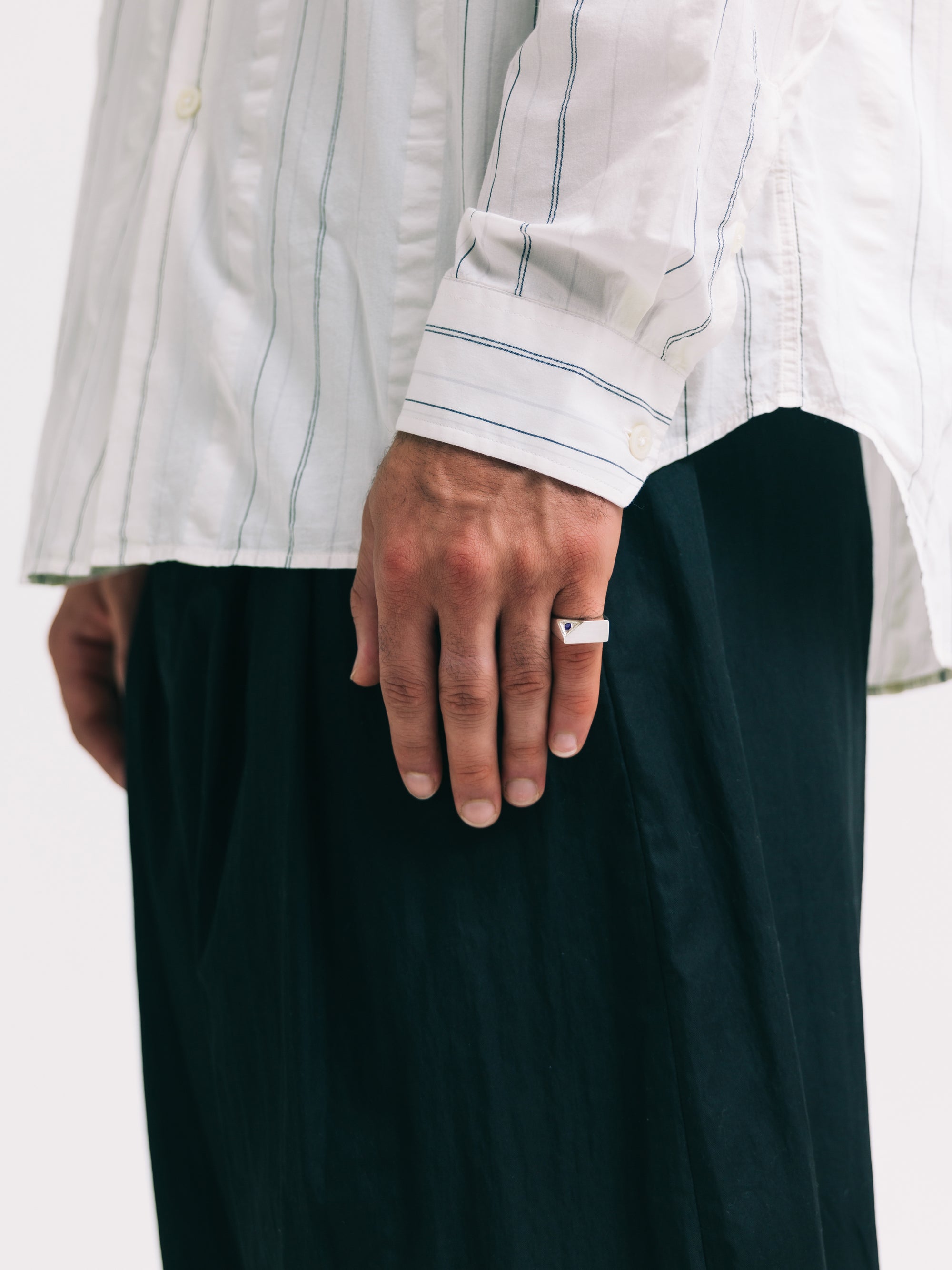 AXIAL SIGNET