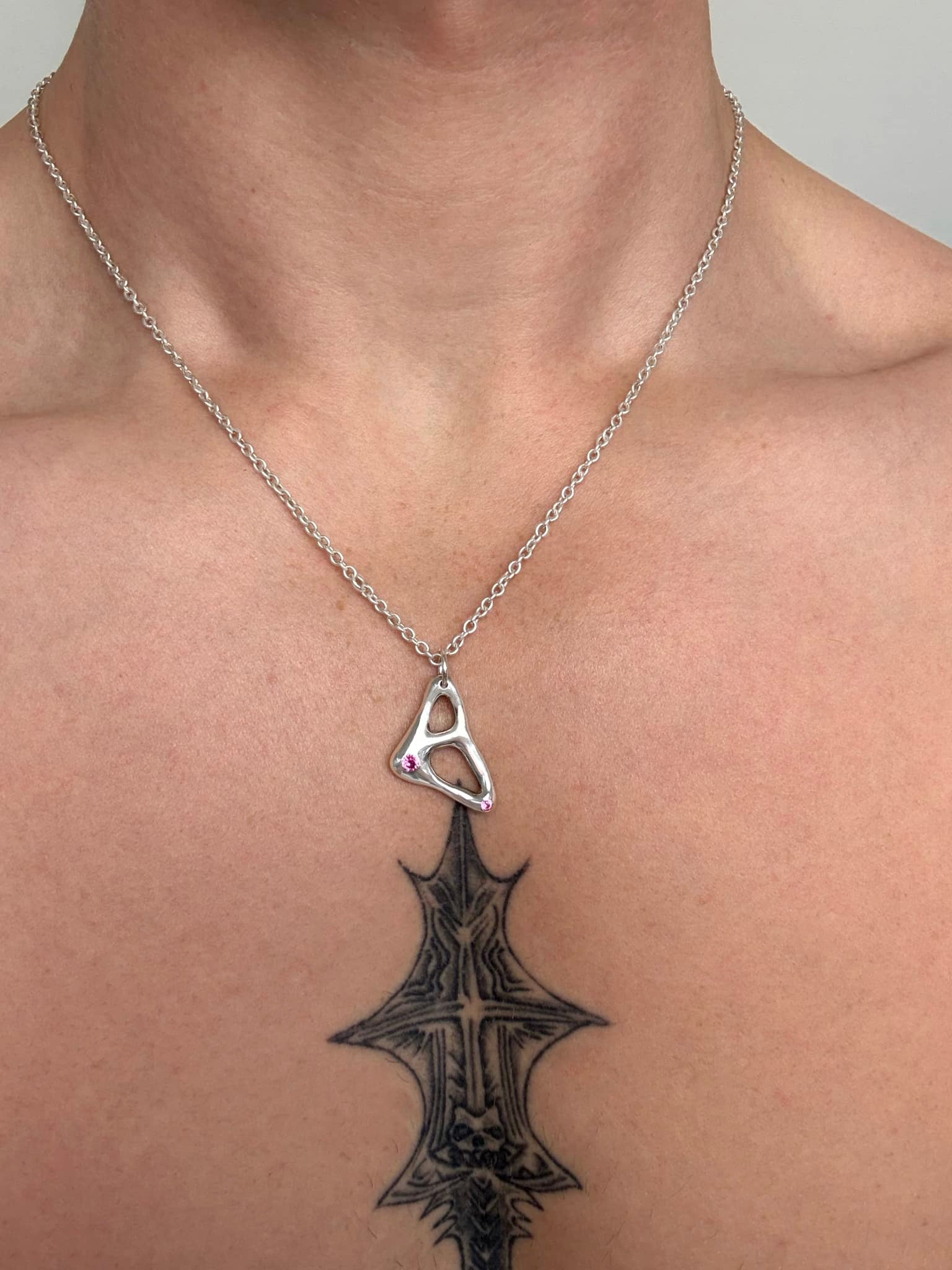 SMALL Y-PLANE PENDANT