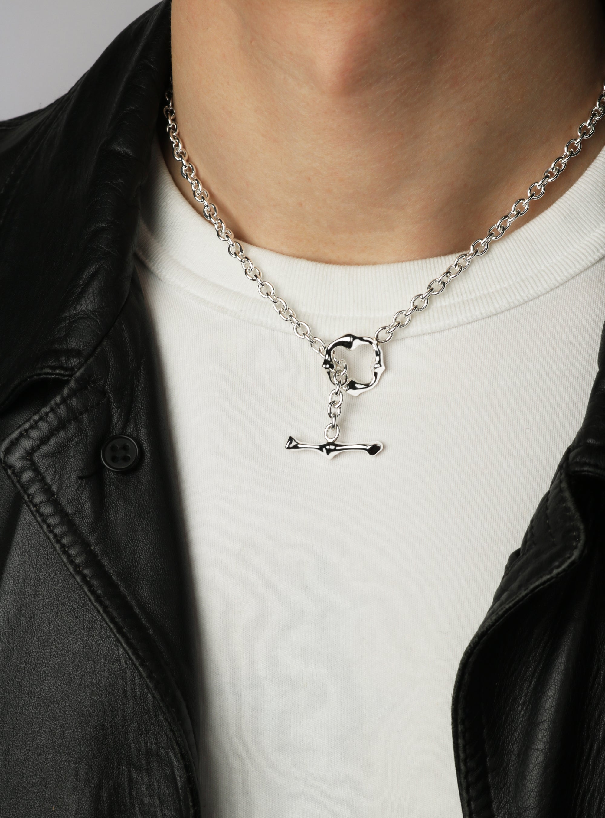 BONE TOGGLE CHAIN
